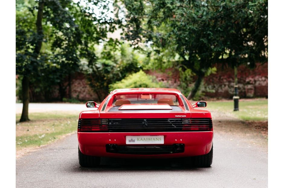 FERRARI TESTAROSSA