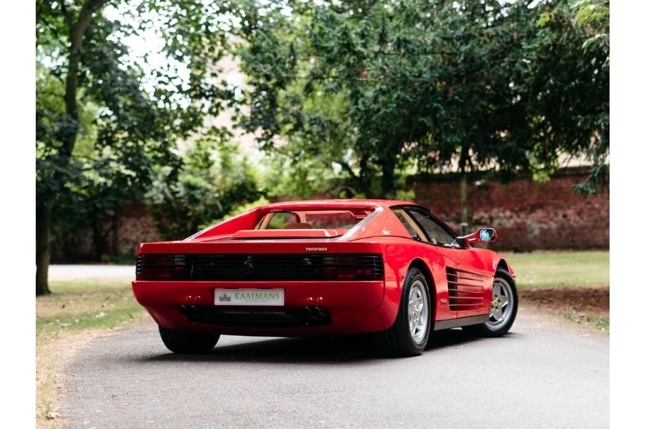 FERRARI TESTAROSSA