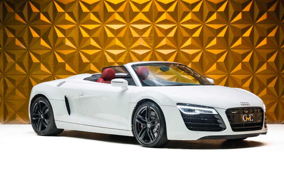 AUDI R8