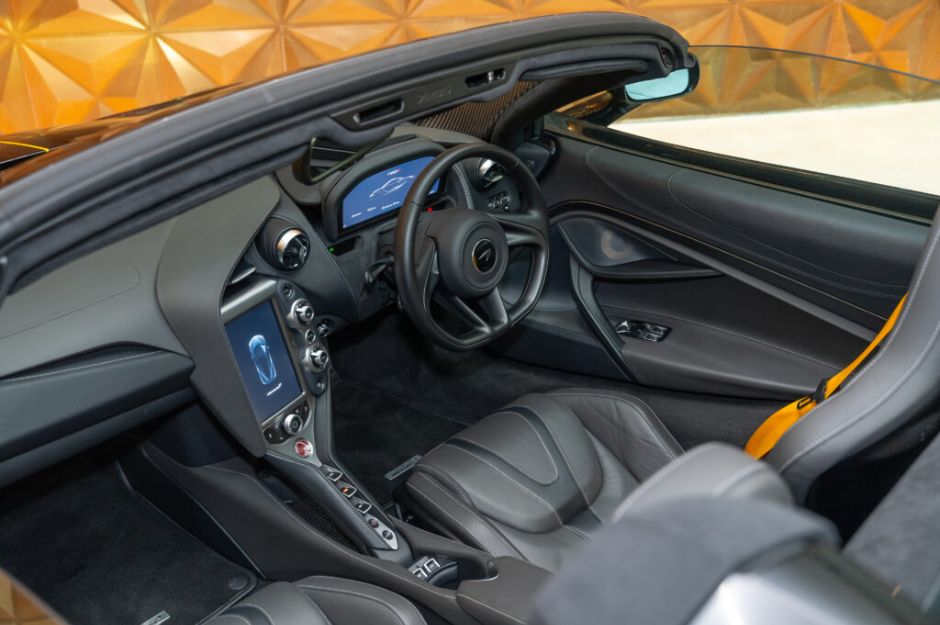 MCLAREN 720S