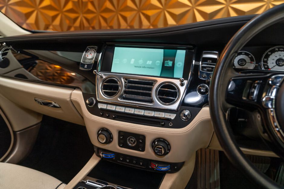 ROLLS-ROYCE WRAITH