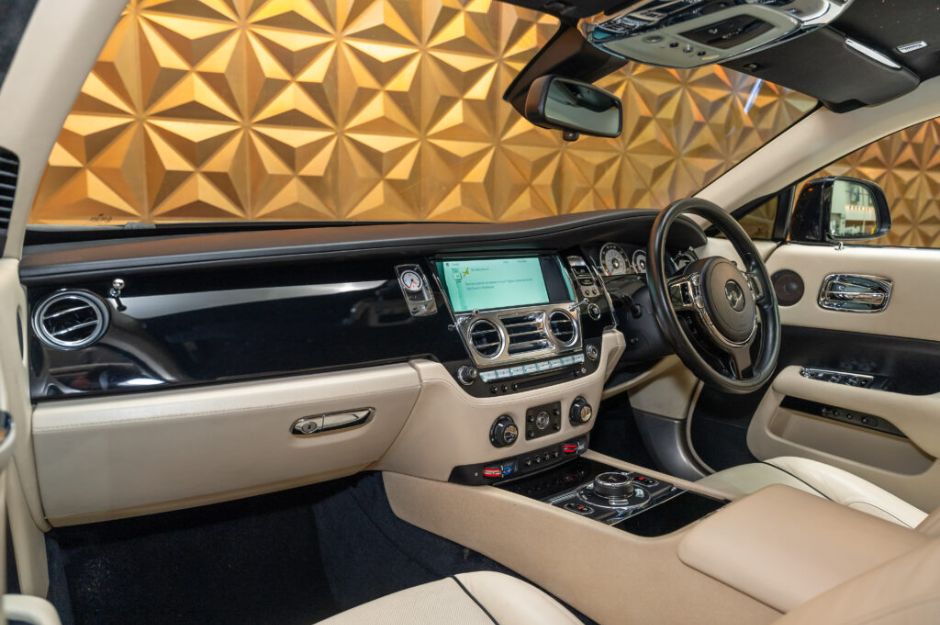 ROLLS-ROYCE WRAITH