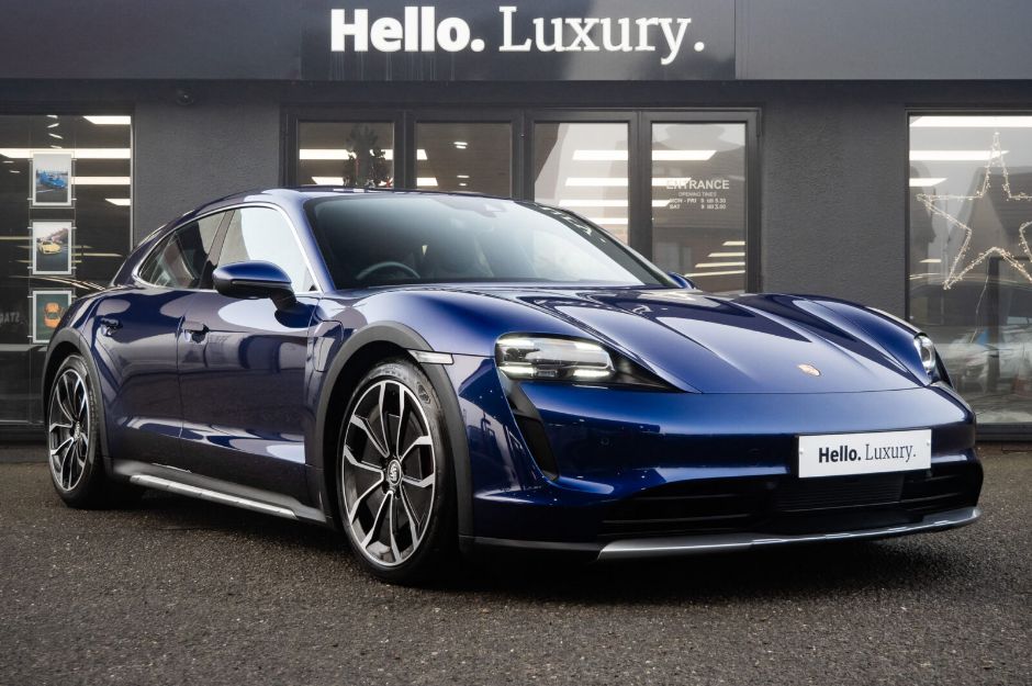 PORSCHE TAYCAN