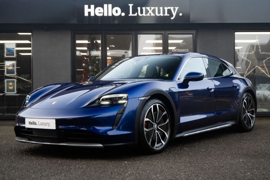 PORSCHE TAYCAN