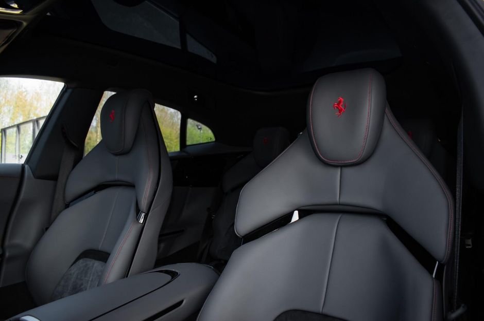 FERRARI PUROSANGUE