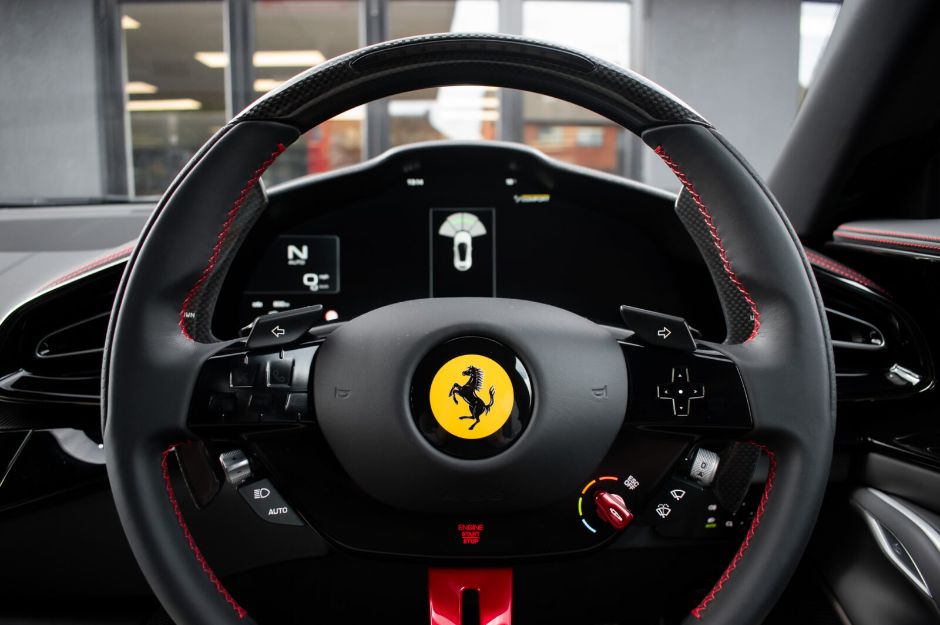 FERRARI PUROSANGUE