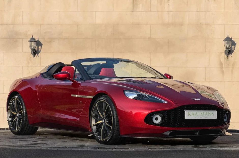 ASTON MARTIN VANQUISH