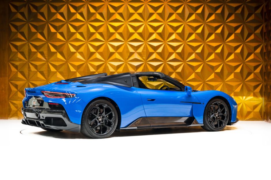 MASERATI MC20