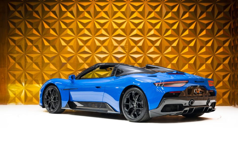 MASERATI MC20