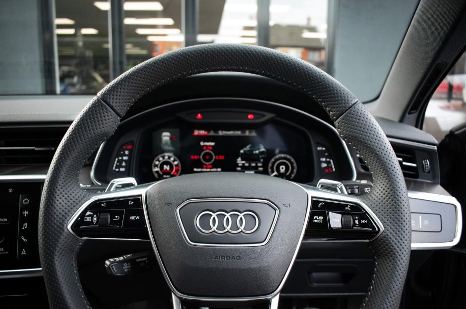 AUDI RS6