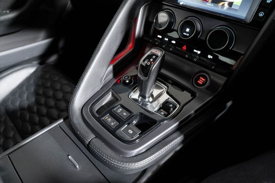 JAGUAR F-TYPE LISTER LFT 666