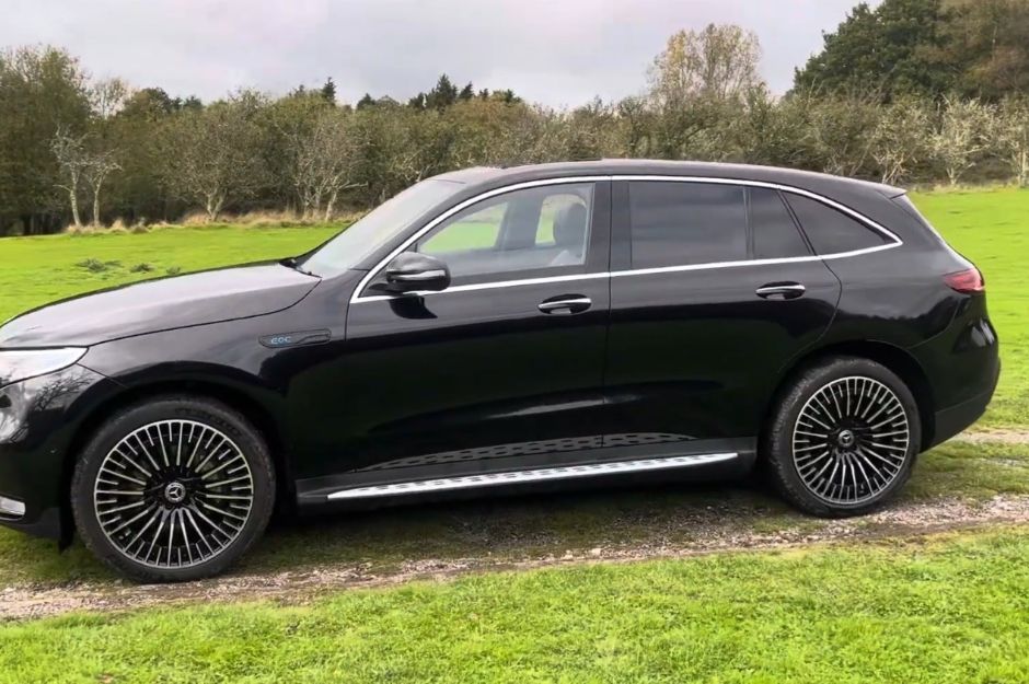 MERCEDES-BENZ EQC 400 AMG LINE PREMIUM 4M