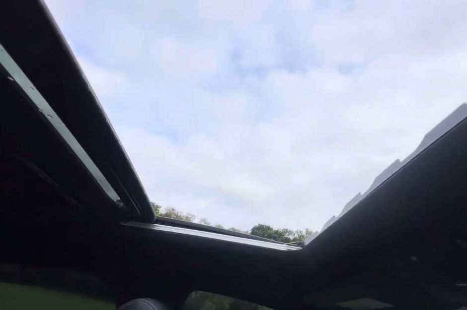 MERCEDES-BENZ EQC 400 AMG LINE PREMIUM 4M