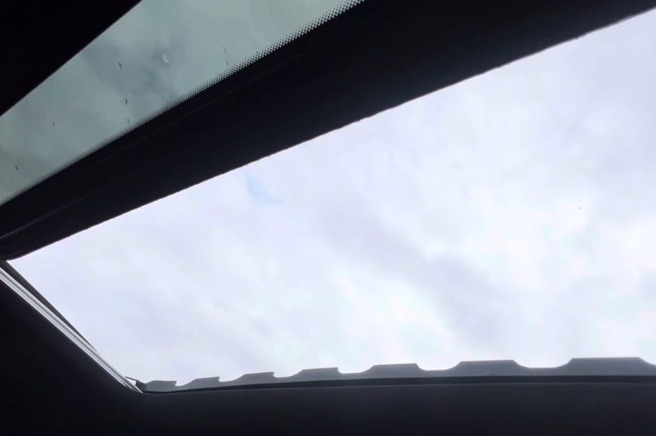 MERCEDES-BENZ EQC 400 AMG LINE PREMIUM 4M