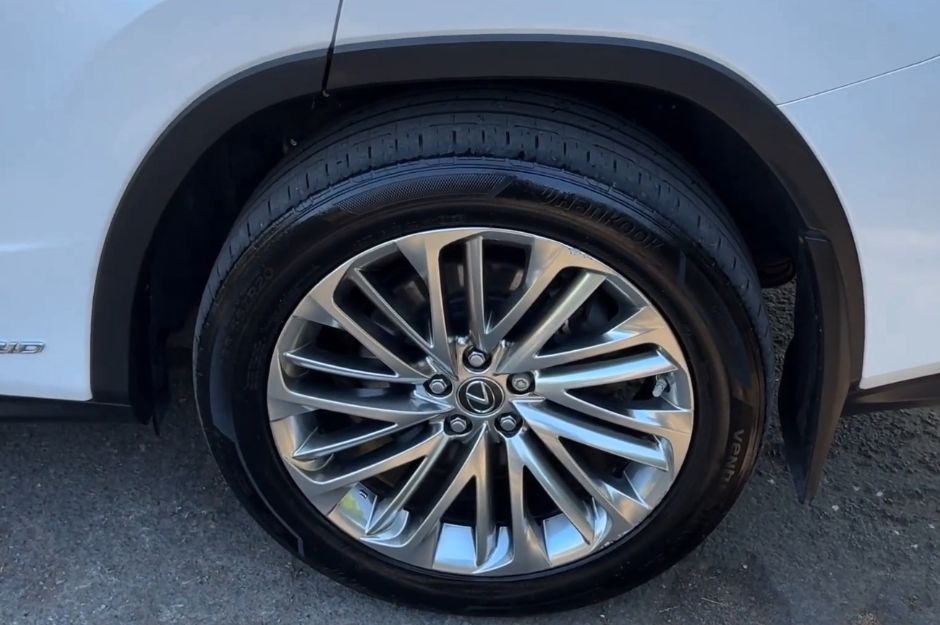 LEXUS RXL 450H TAKUMI CVT