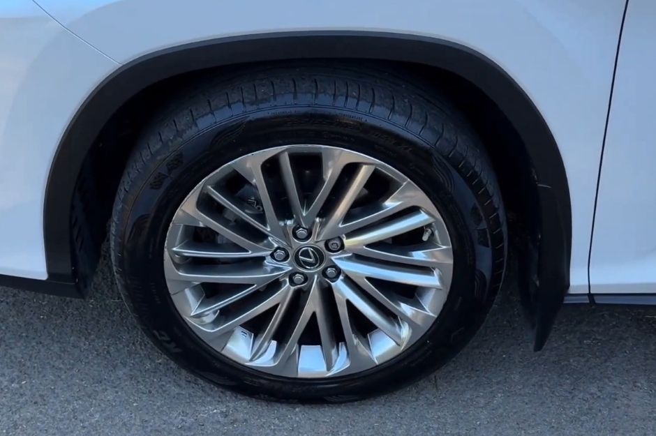 LEXUS RXL 450H TAKUMI CVT