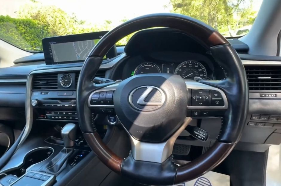 LEXUS RXL 450H TAKUMI CVT