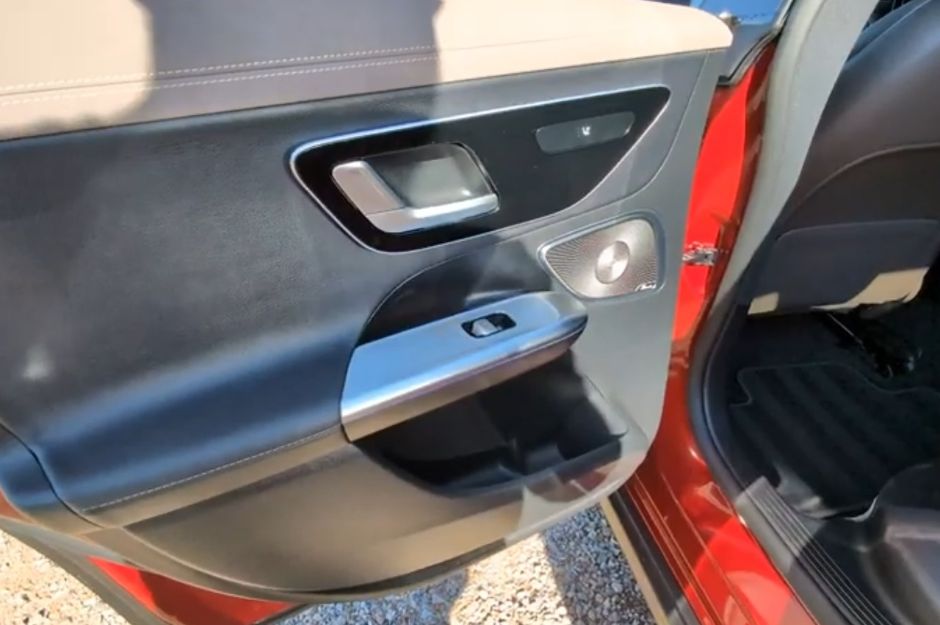 MERCEDES-BENZ EQE 350+ EXCLUSIVE LUXURY