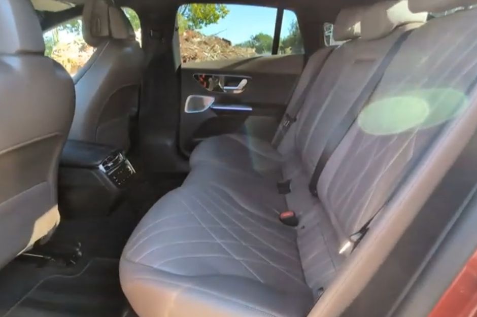 MERCEDES-BENZ EQE 350+ EXCLUSIVE LUXURY