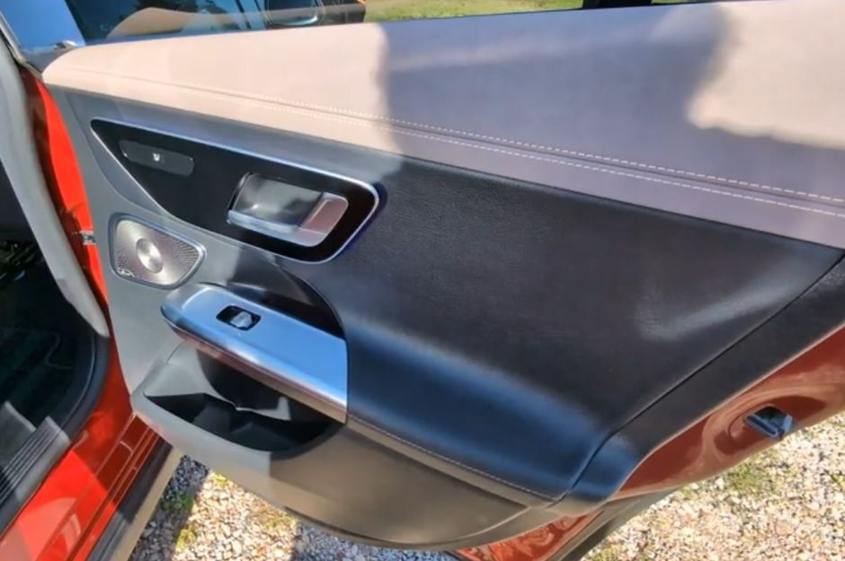 MERCEDES-BENZ EQE 350+ EXCLUSIVE LUXURY