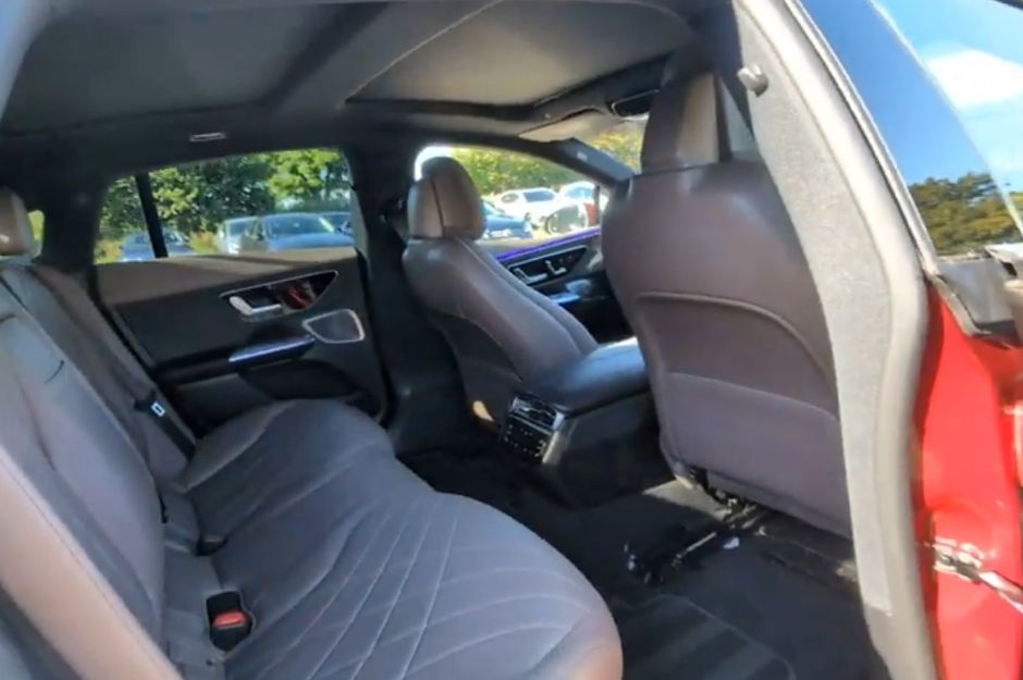 MERCEDES-BENZ EQE 350+ EXCLUSIVE LUXURY