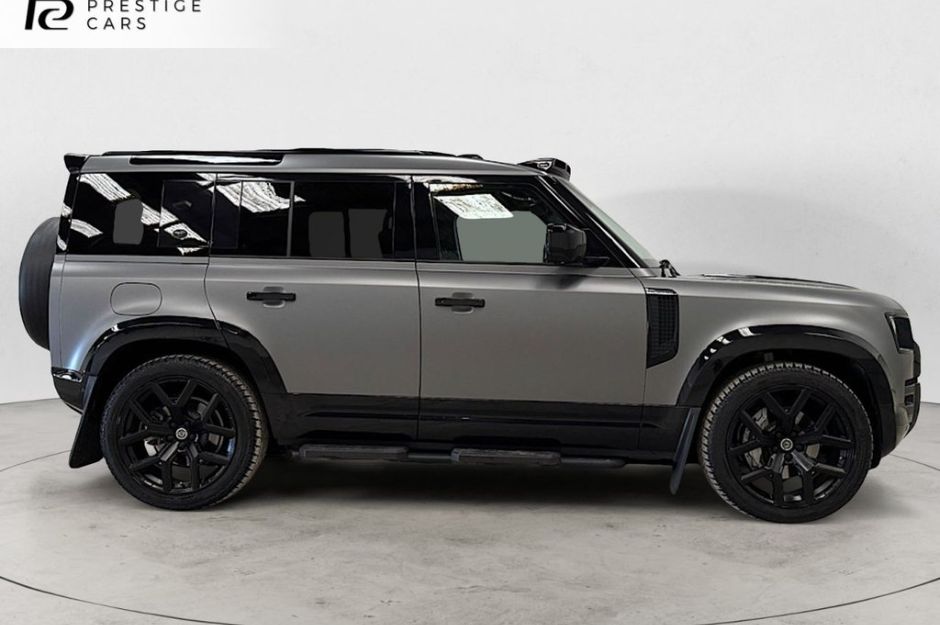 LAND ROVER DEFENDER D300