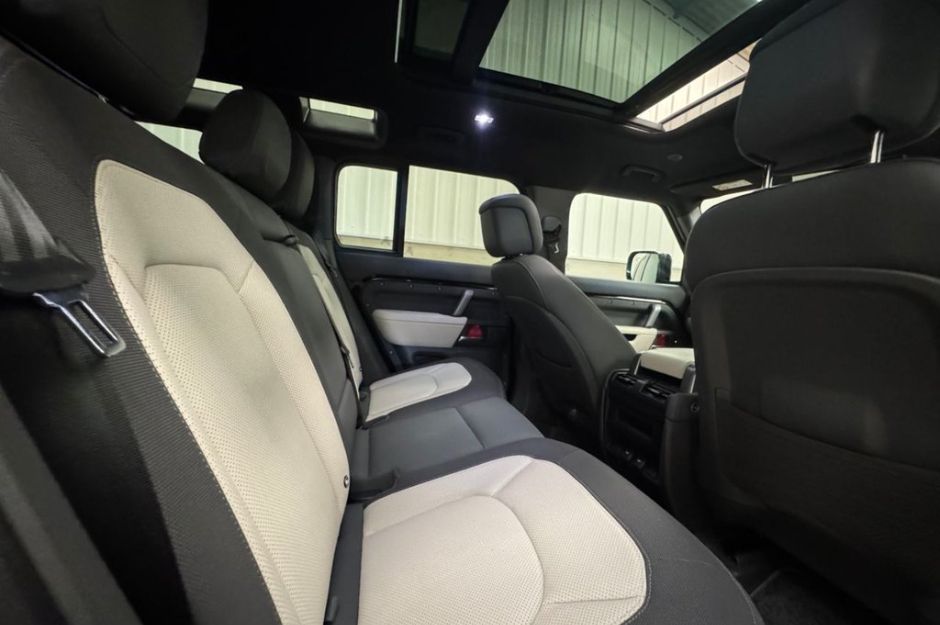 LAND ROVER DEFENDER D300