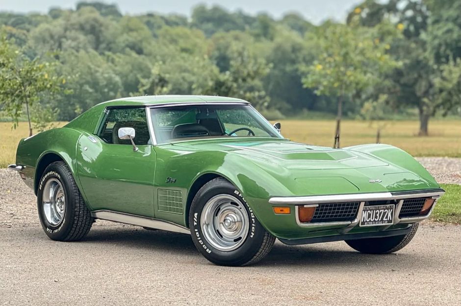 CHEVROLET CORVETTE C3 T-TOP