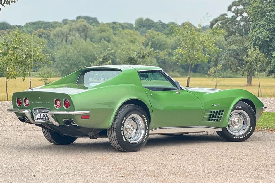 CHEVROLET CORVETTE C3 T-TOP