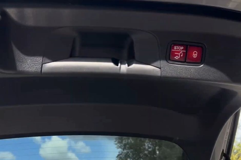 MERCEDES-BENZ GLE 400 AMG LINE PREM + D 4M A