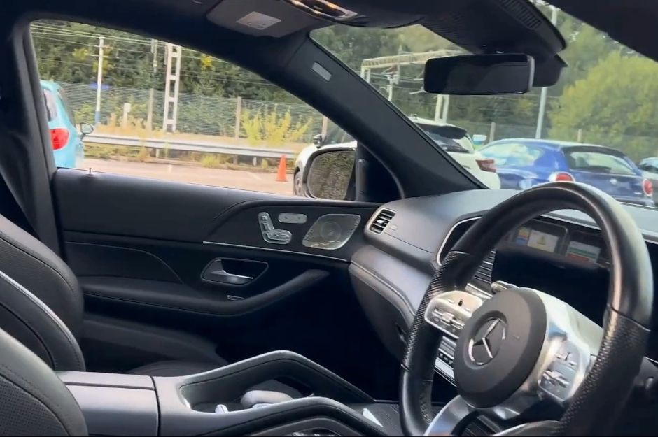 MERCEDES-BENZ GLE 400 AMG LINE PREM + D 4M A