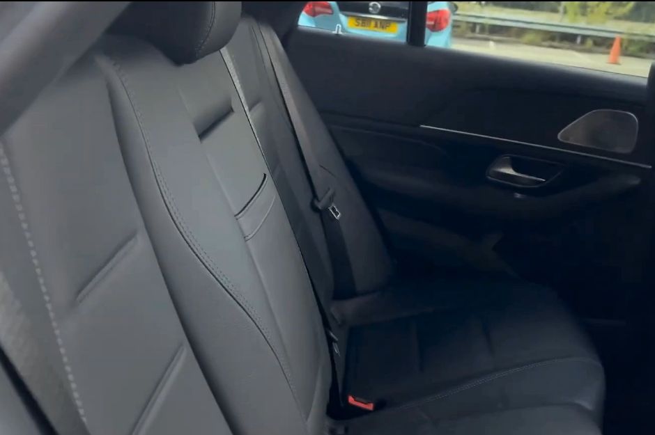 MERCEDES-BENZ GLE 400 AMG LINE PREM + D 4M A