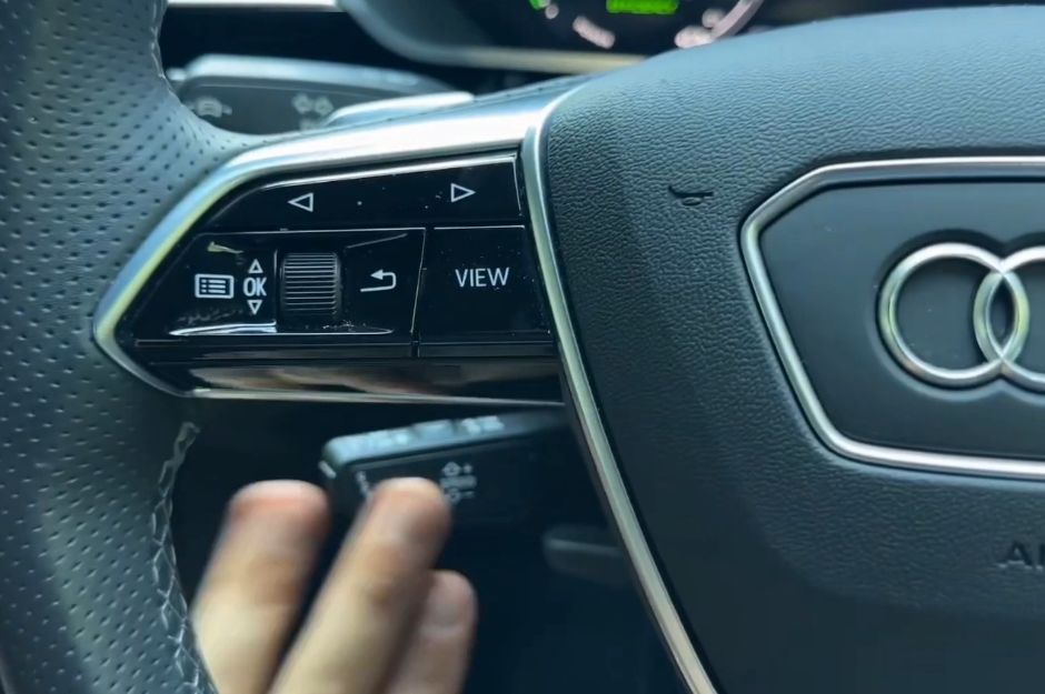 AUDI E-TRON BLACK EDITION 50 QUAT