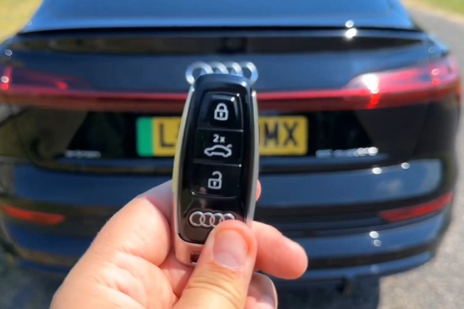 AUDI E-TRON BLACK EDITION 50 QUAT