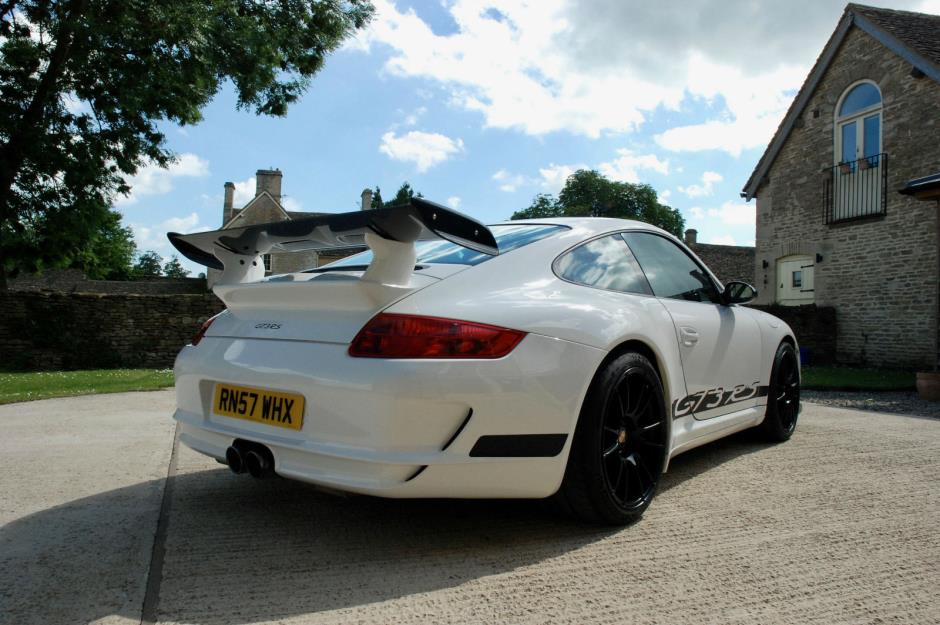 PORSCHE 911 GT3 RS